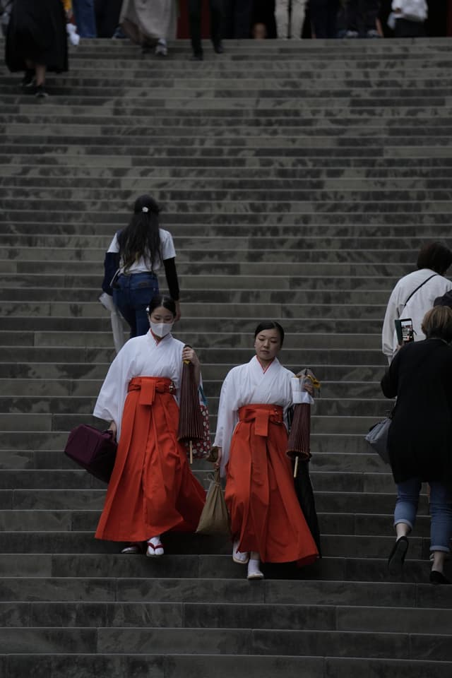 Shrine Maidens Getting Off Work